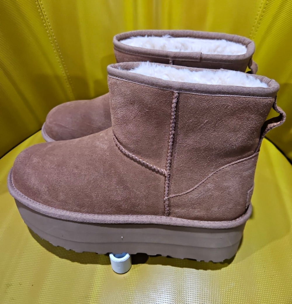UGG Classic Mini Platform Suede Sheepskin Lined Pull-On Ankle Boots Brown 10